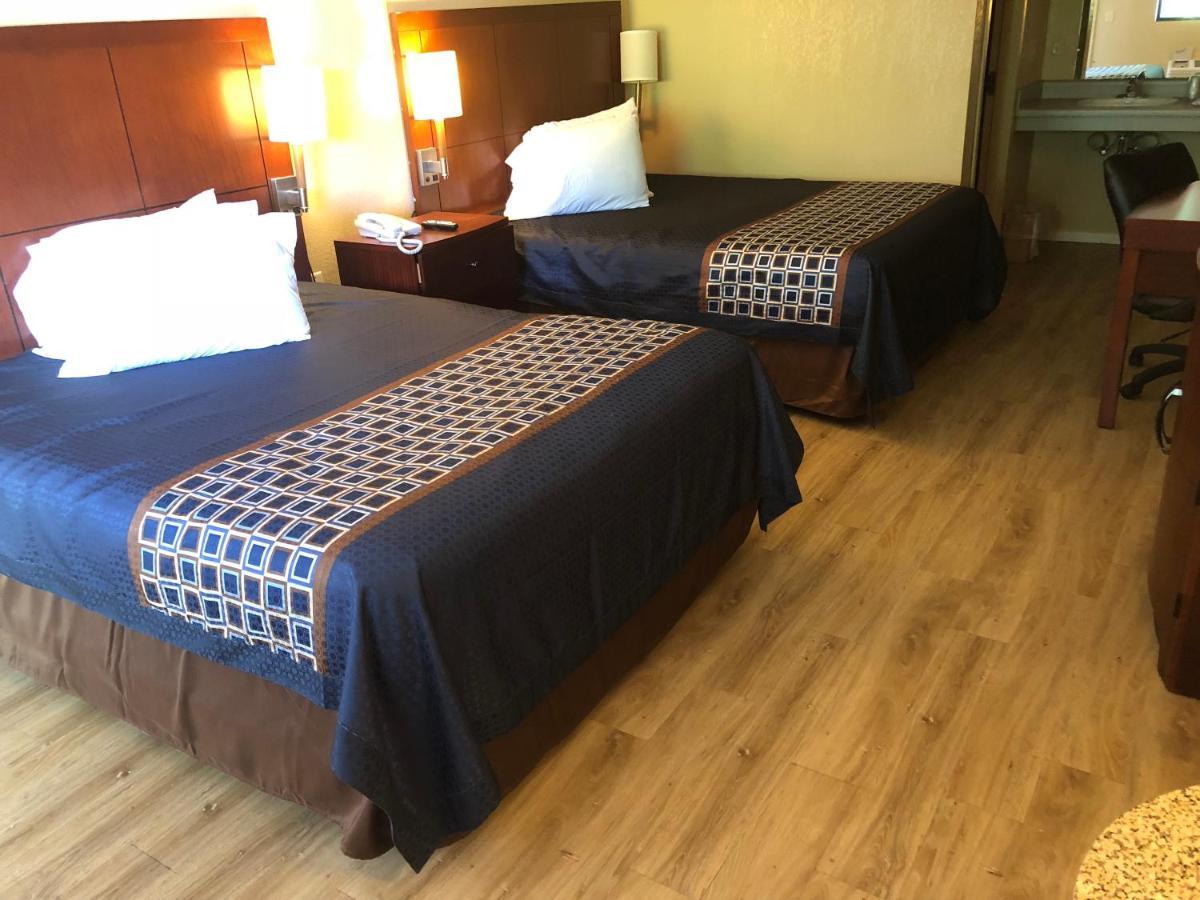 Budget Host Motel